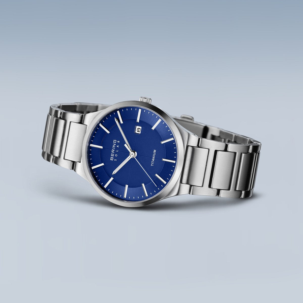 Bering Herrenuhr 15239-777 Solar Titan Silber Blau ultraleicht