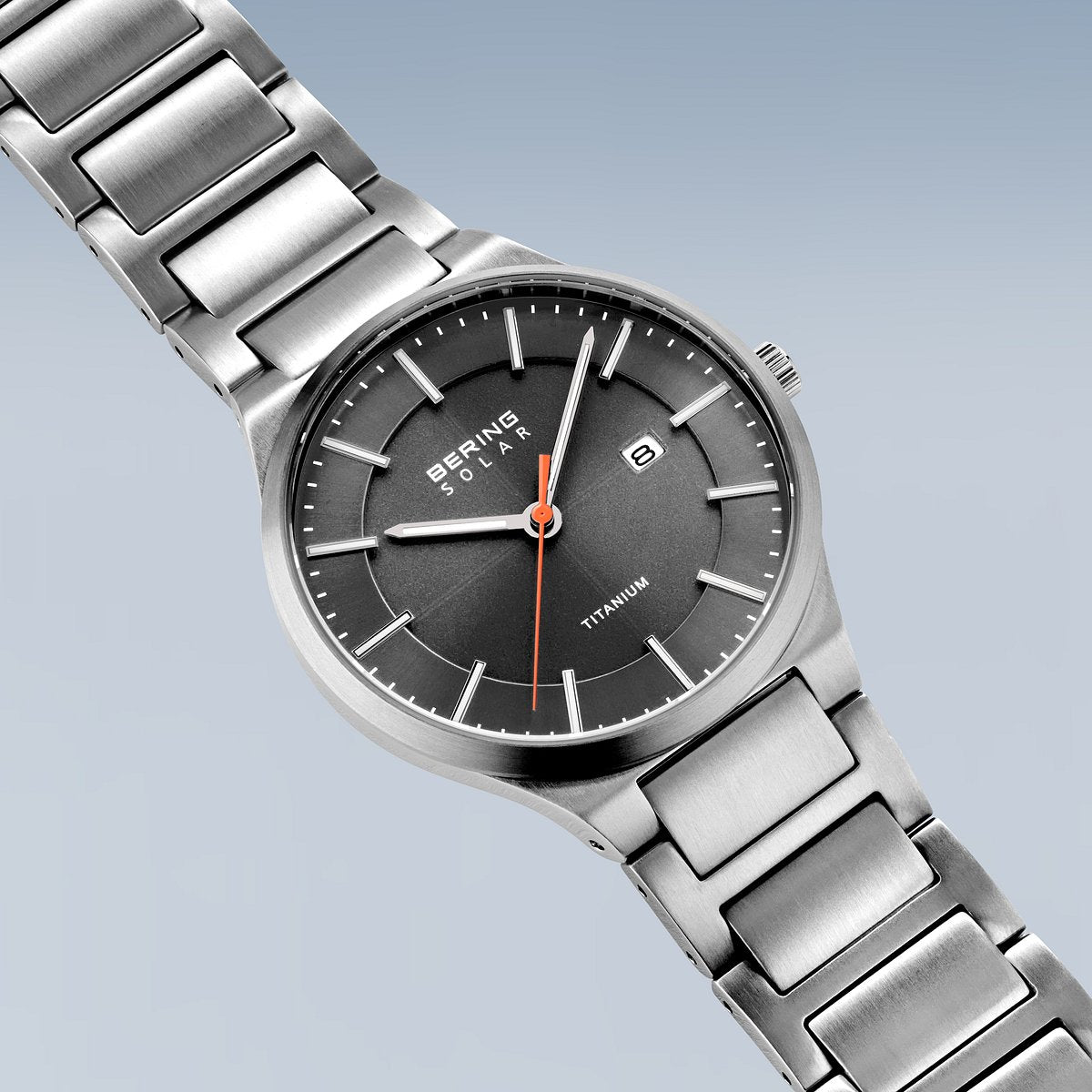 Bering Herrenuhr 15239-779 Solar Titan Silber Grau modern