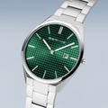 Bering Herrenuhr 17240-708 Edelstahl Silber Grün Gliederarmband modern
