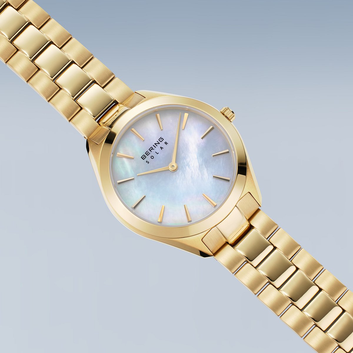 Bering Damenuhr 17331-734 Solar Gold Edelstahl Perlmutt Goldfarben