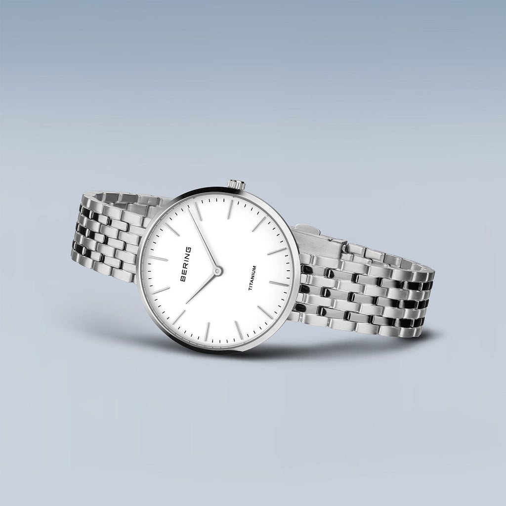 Bering Damenuhr 19334-004 Titan Silber Weiß ultraflach elegant
